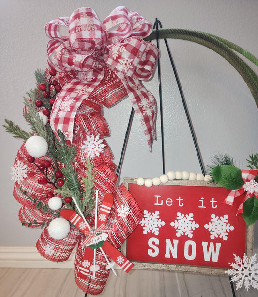 Country "Let It Snow" Lasso Rope Wreath